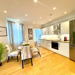 Private 2 Bedrooms Flat In Knightsbridge