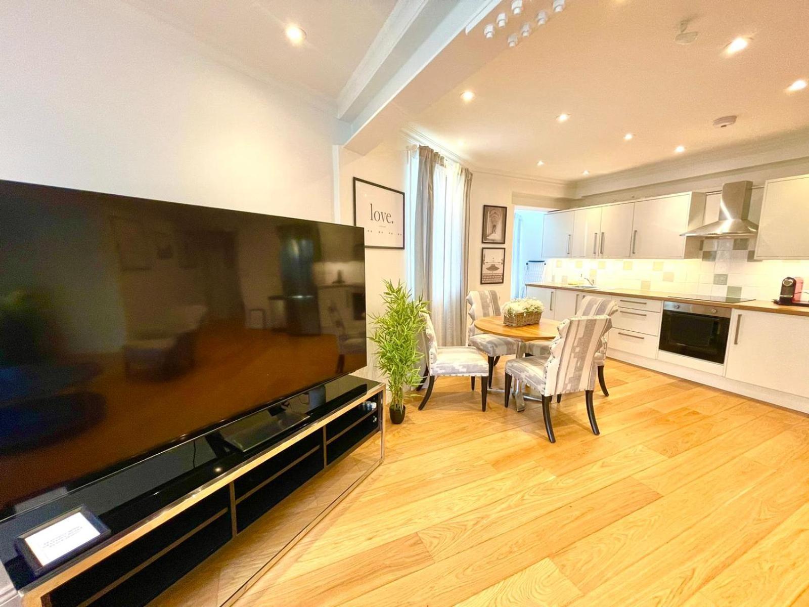 Appartement Private 2 Bedrooms Flat In Knightsbridge *