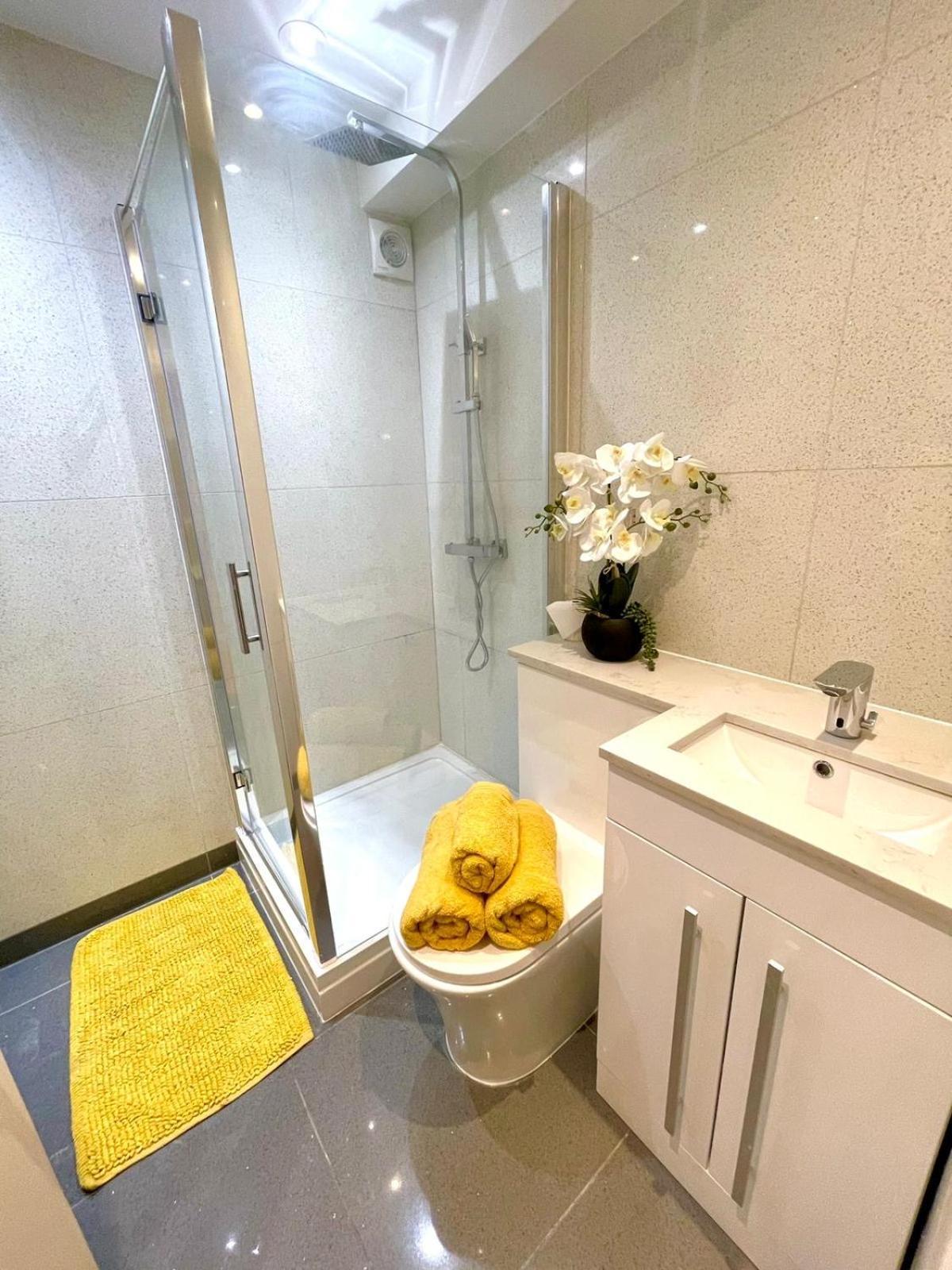Private 2 Bedrooms Flat In Knightsbridge